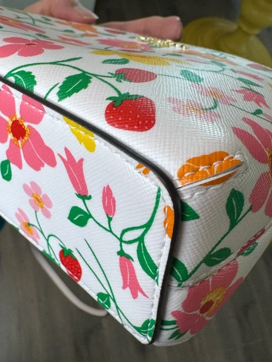 Kate Spade strawberry garden dome crossbody NWOT - Picture 10 of 13